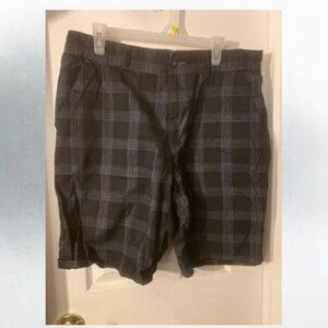 OP men's Black cargo shorts size 36